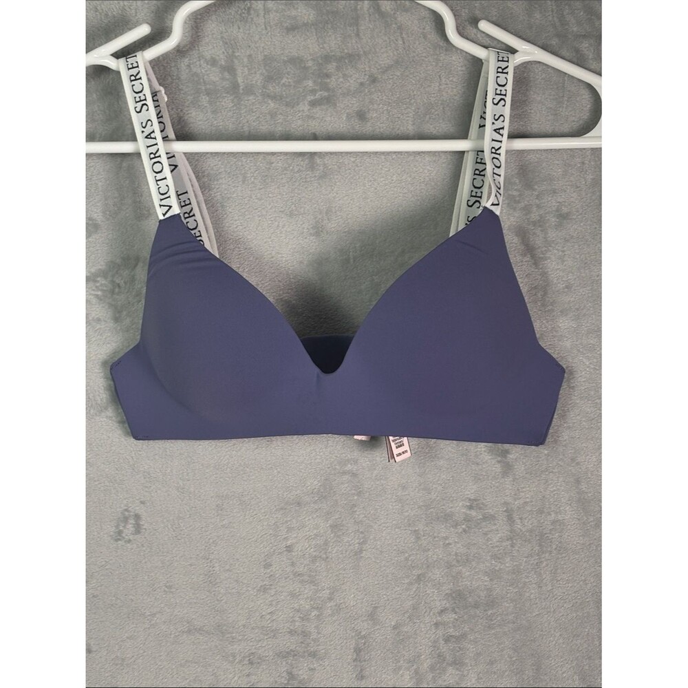NWT New Victoria’s Secret Purple Logo Strap T-Shirt Lightly Lined Bra Size 32B